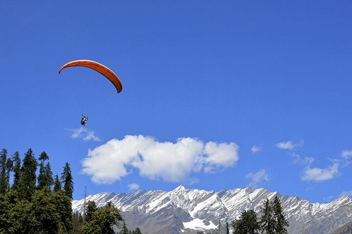 Paragliding