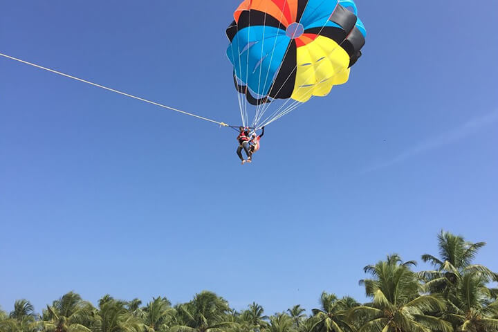 Paragliding