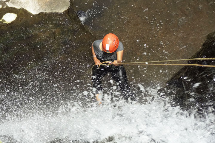 Rappelling