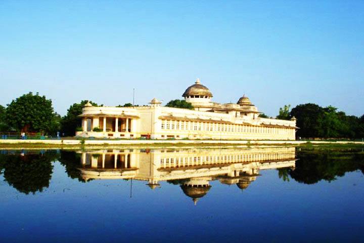 Gujarat Ayurved University