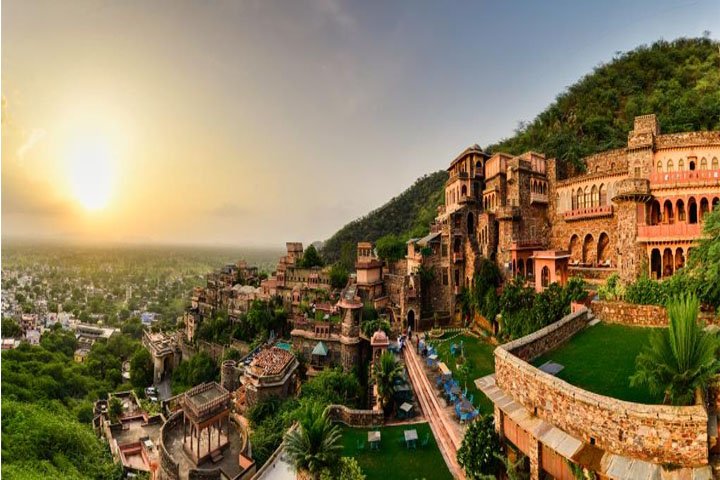 Neemrana Fort-Palace
