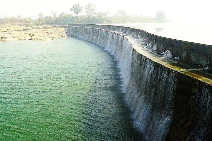 Parichha Dam