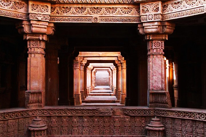 Adalaj Stepwell