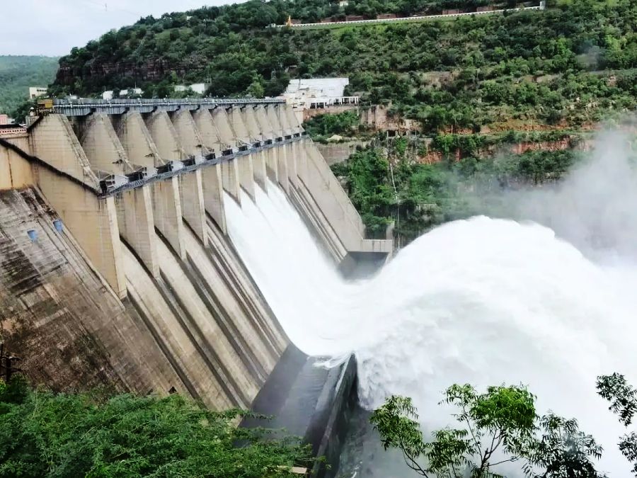 Bhakra Nangal Dam (Bhakhra Dam)