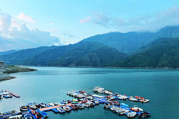 Tehri Lake