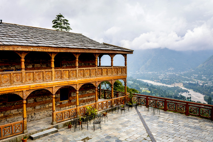 Naggar Castle