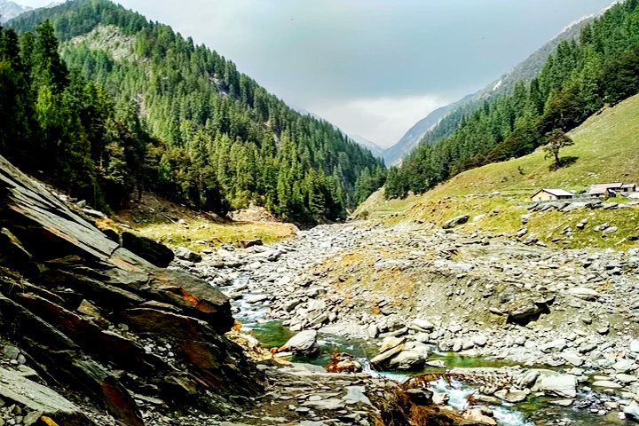 Rajgundha (Raj Gundha) Valley Trek