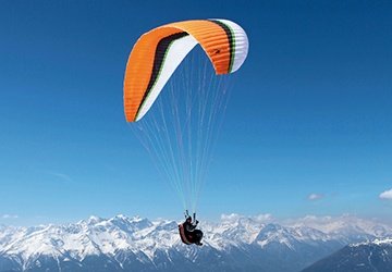 Paragliding