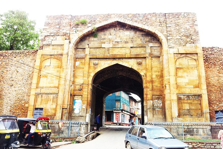 Kathi Darwaza