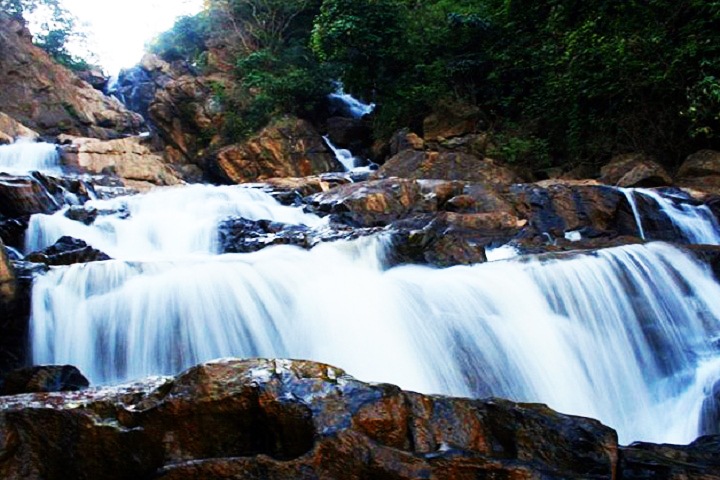 Meenmutty-Falls