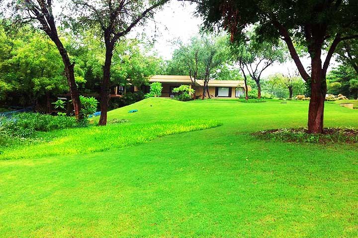 Aalloa Hills Resort