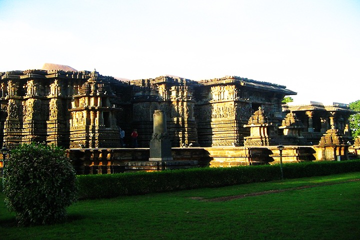 Hoysaleshwara Temple