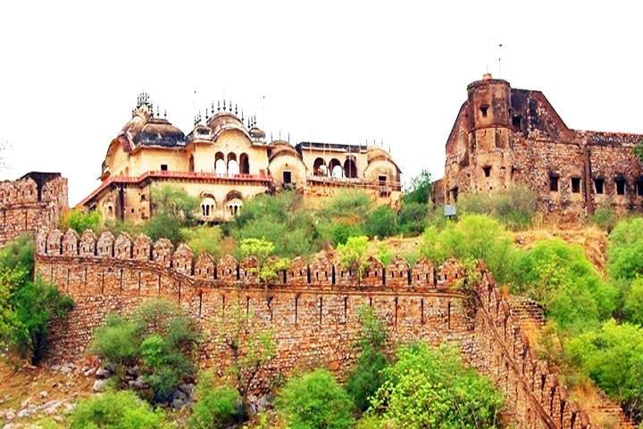 TREKKING IN ALWAR