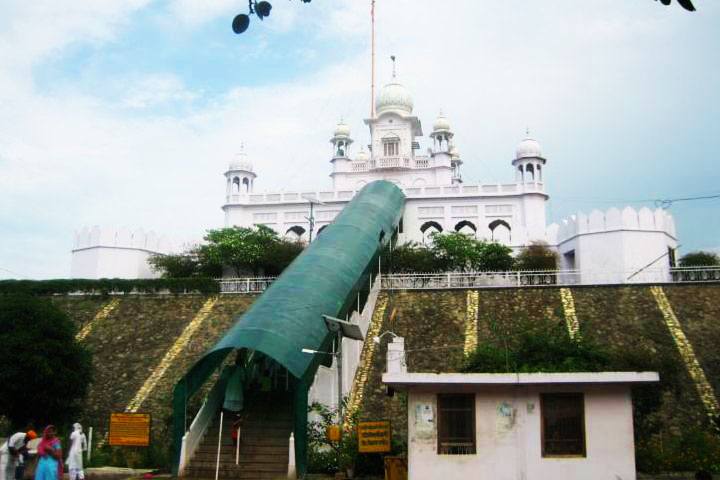 Gurudwara Parivar Vichora