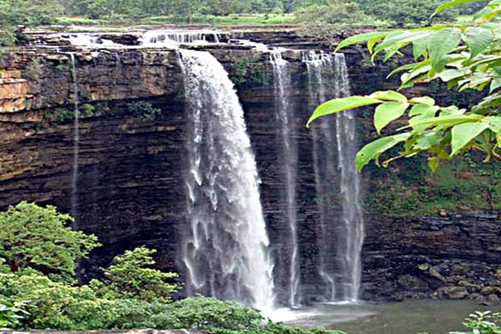 Damoh Waterfall