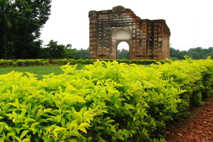 Tomb of Azimunnisa Begum