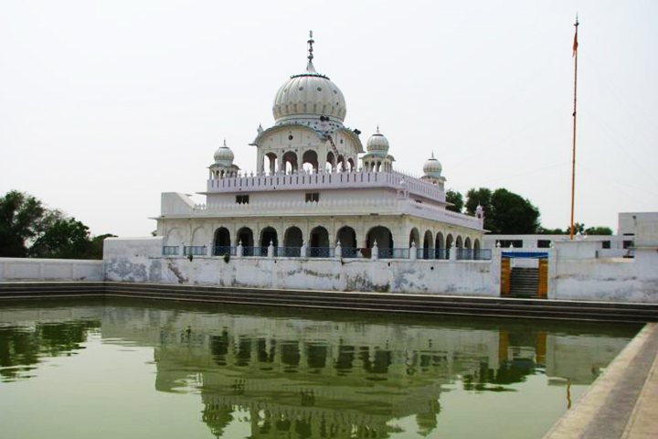 Gurudwara Dasvin Patshahi (Nadaun)