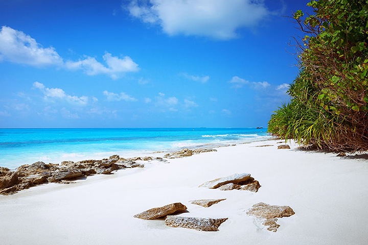 Fulhadhoo Beach
