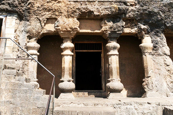 Lenyadri Caves
