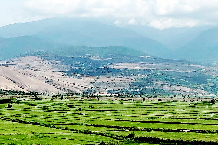 Manjhgaon (Dwar) Village