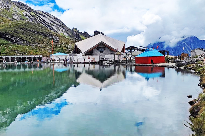 Hemkund Sahib Trek