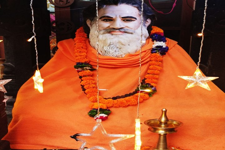 Abhedh Ganga Maiya Ashram