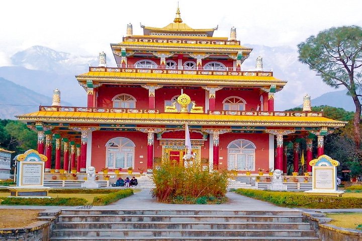 Dorzong Monastic Institute