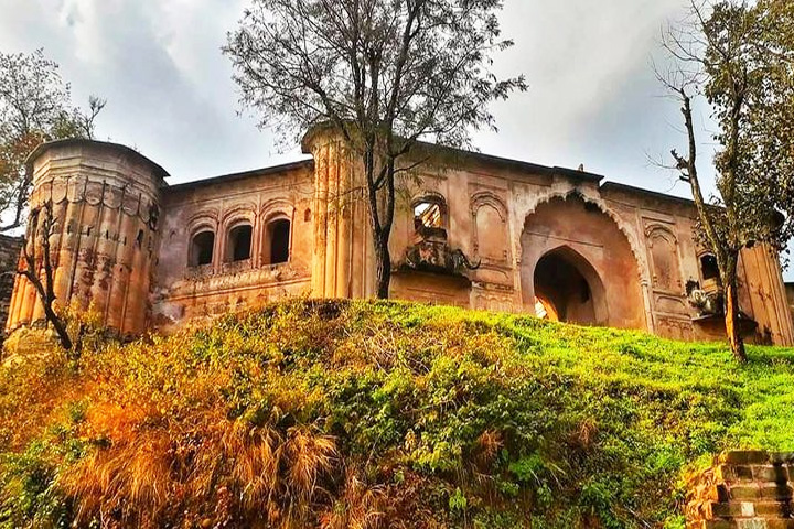 Sujanpur Tira Fort (Katochgarh Fort)