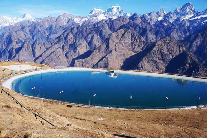 Auli Artificial Lake