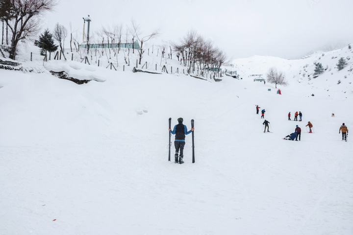 Auli Ski & Snowboard School