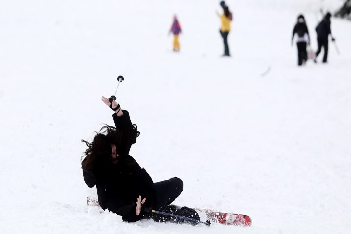 Auli Ski & Snowboard School