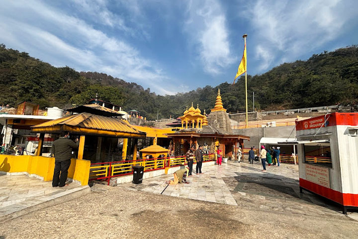 Baglamukhi Temple