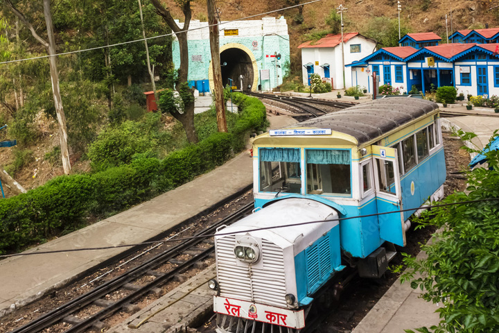 Barog Railway Station