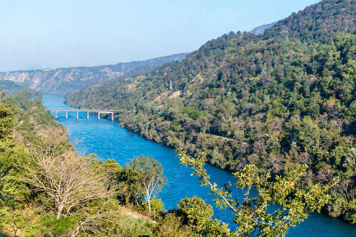 Bhakra Nangal Dam (Bhakhra Dam)