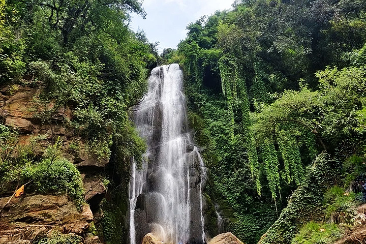 Bhurmuni Waterfall