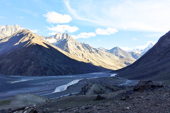 Chandratal Baralacha La Trek