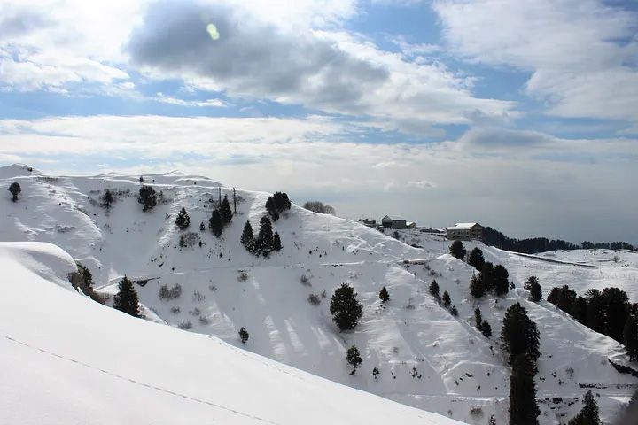 Dainkund Peak Trek