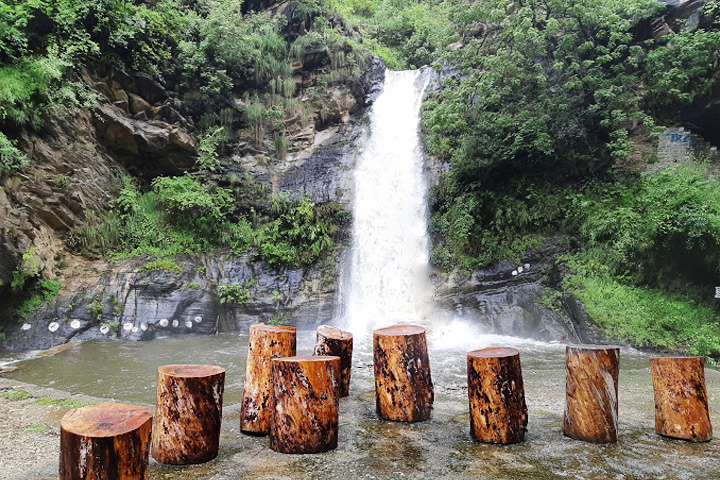 Dhokaney Waterfalls