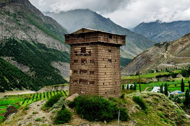 Gondhla Fort (Gondla Fort)