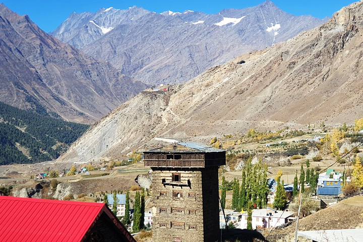 Gondhla Fort (Gondla Fort)