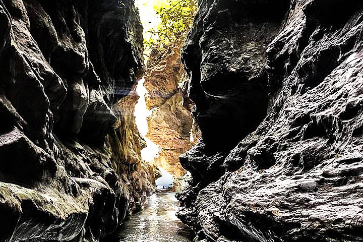 Guchhupani Robbers Cave