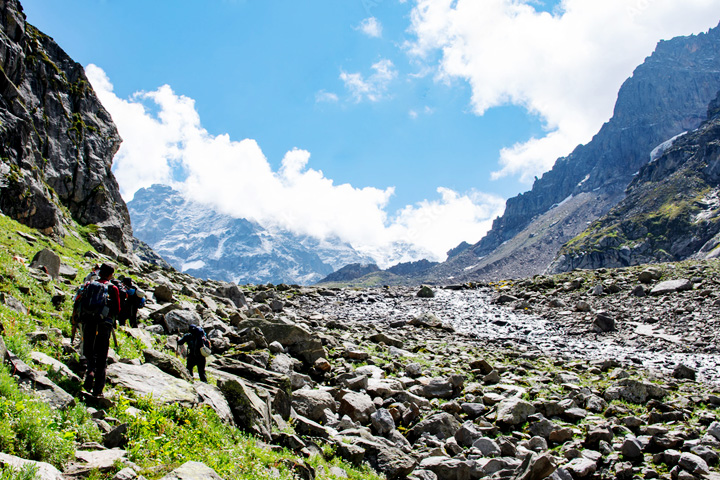 Hampta Pass Trek