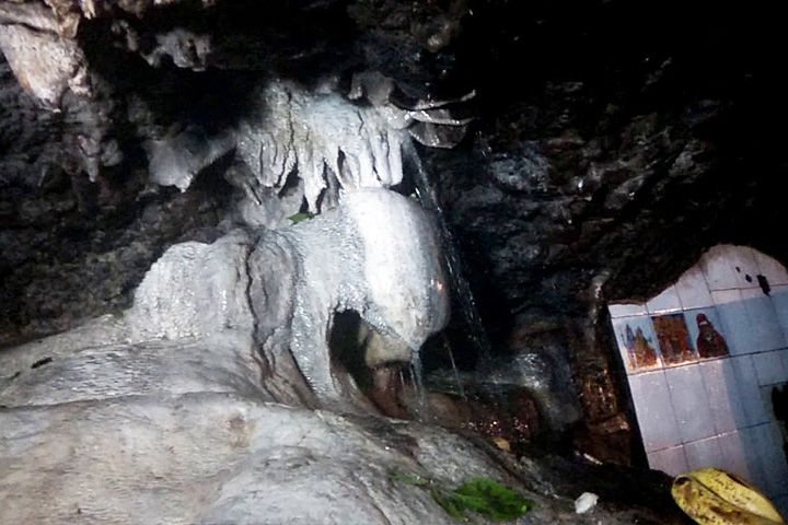 Jai Baba Jaladhari Mahadev Cave Temple