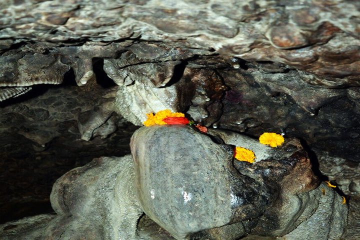 Jai Baba Jaladhari Mahadev Cave Temple