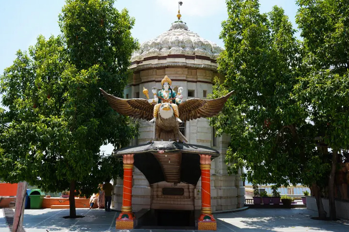 Jatoli Shiv Mandir
