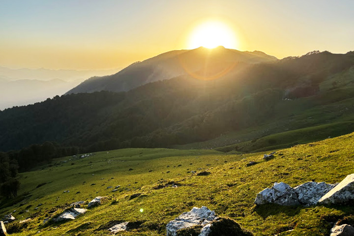 Jibhi - Lambri Top Trek