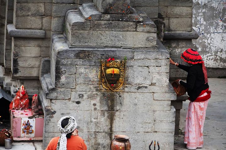 Kalp Kedar Temple (Jalmagna Shivling)