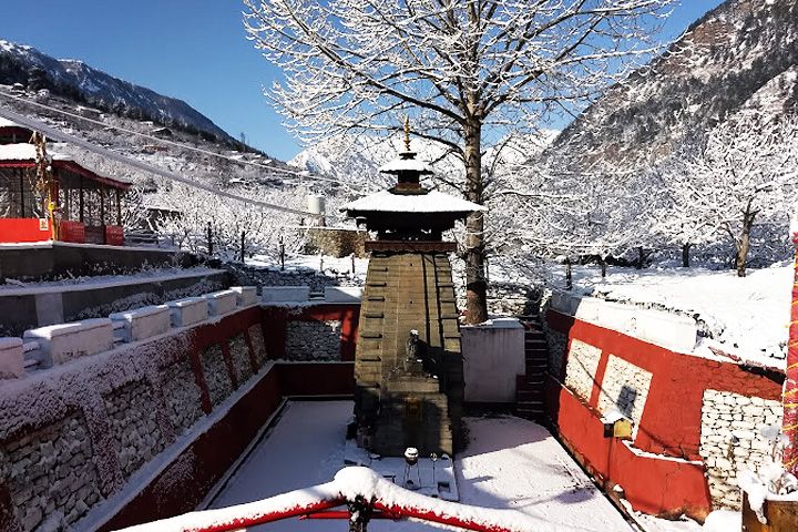 Kalp Kedar Temple (Jalmagna Shivling)