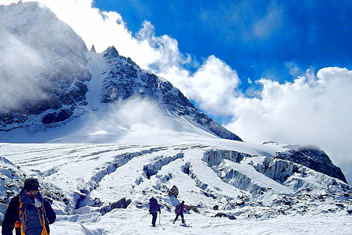 Khatling Glacier Trek