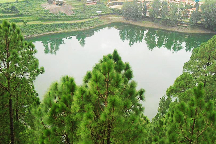 Khurpatal Lake